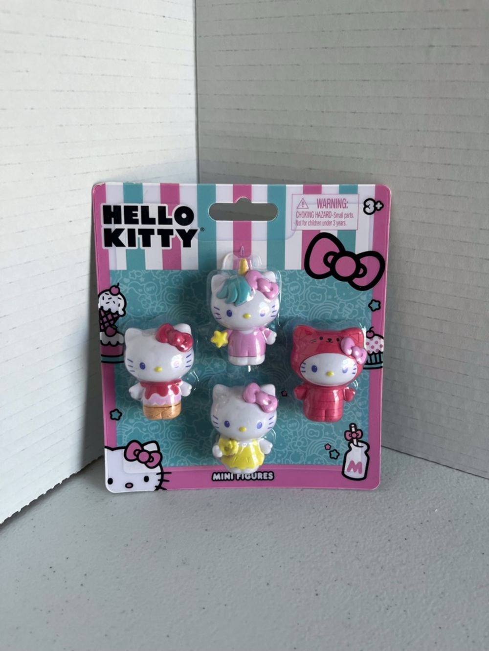 Hello Kitty Mini Figures Set -T - Picture 3 of 3